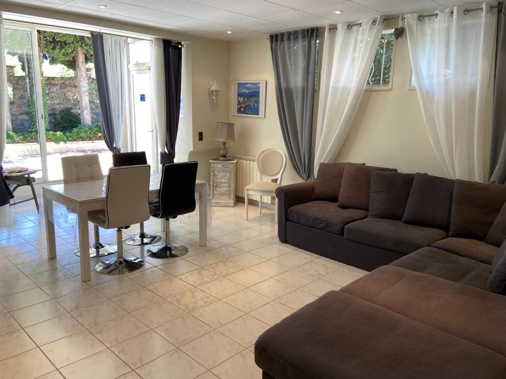 Gite Comme A La Maison Hyères Екстериор снимка